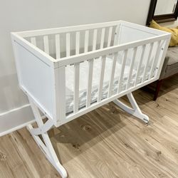 Dream On Me Luna/Haven Cradle