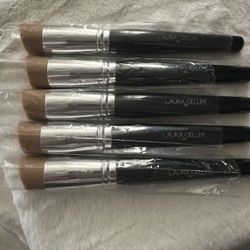 Laura Geller Makeup Brush