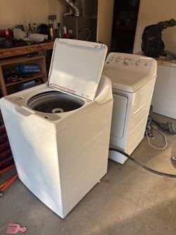 GE Washer and Dryer Set