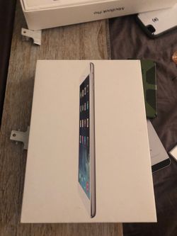 iPad Air 16GB w/ Box