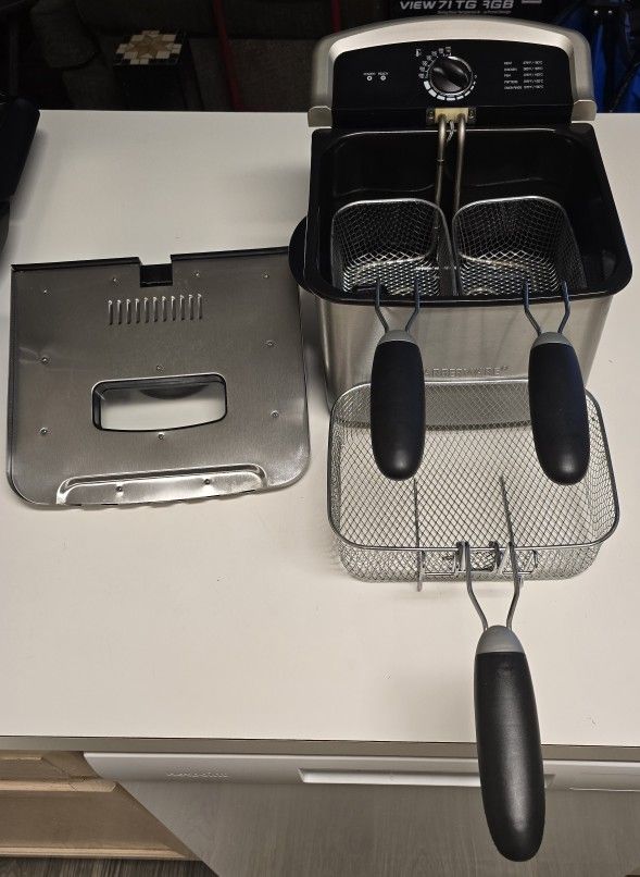 Farberware Deep Fryer with Dual Baskets