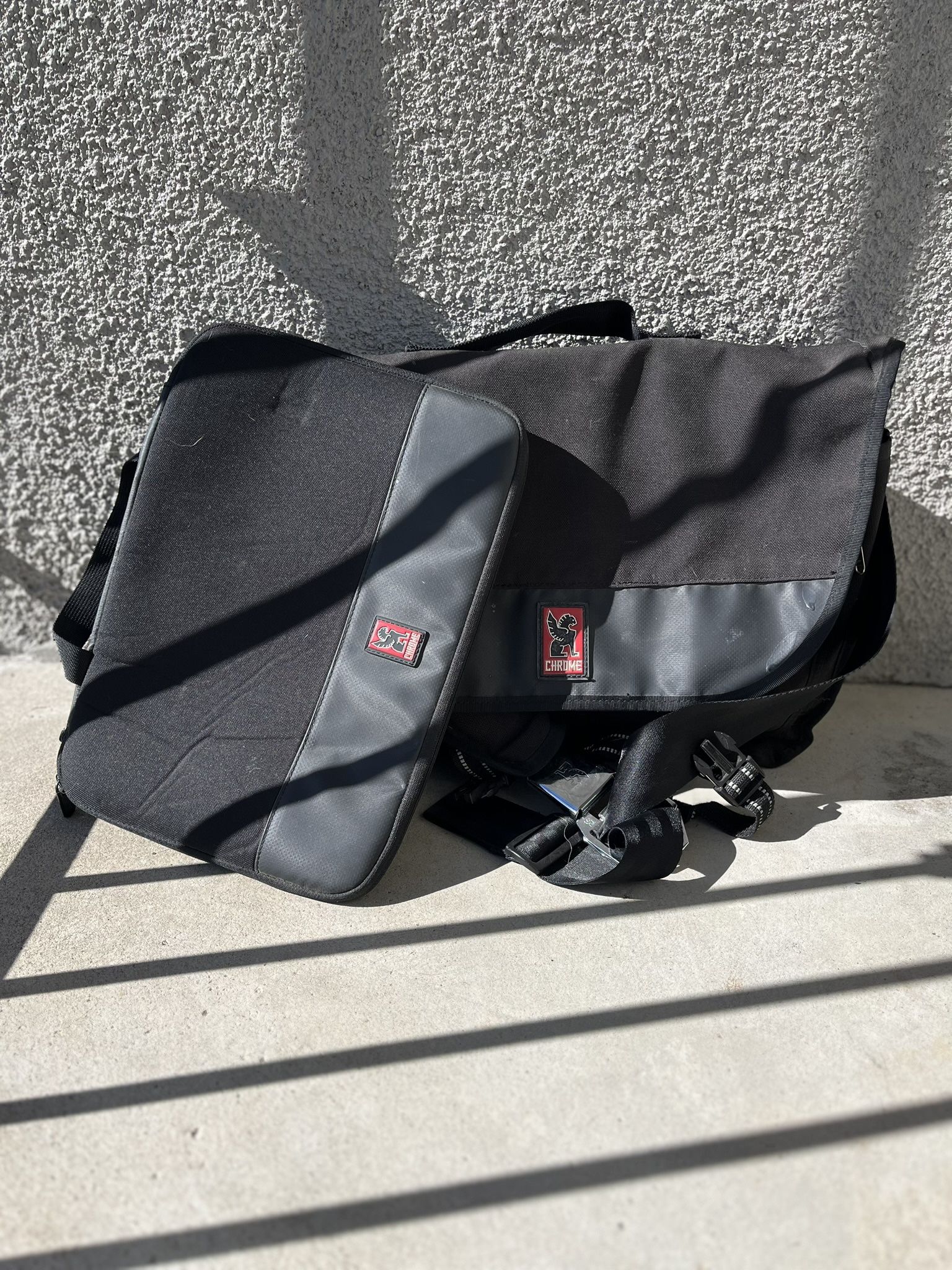 Chrome Industries Mini Messenger Bag/Laptop sleeve