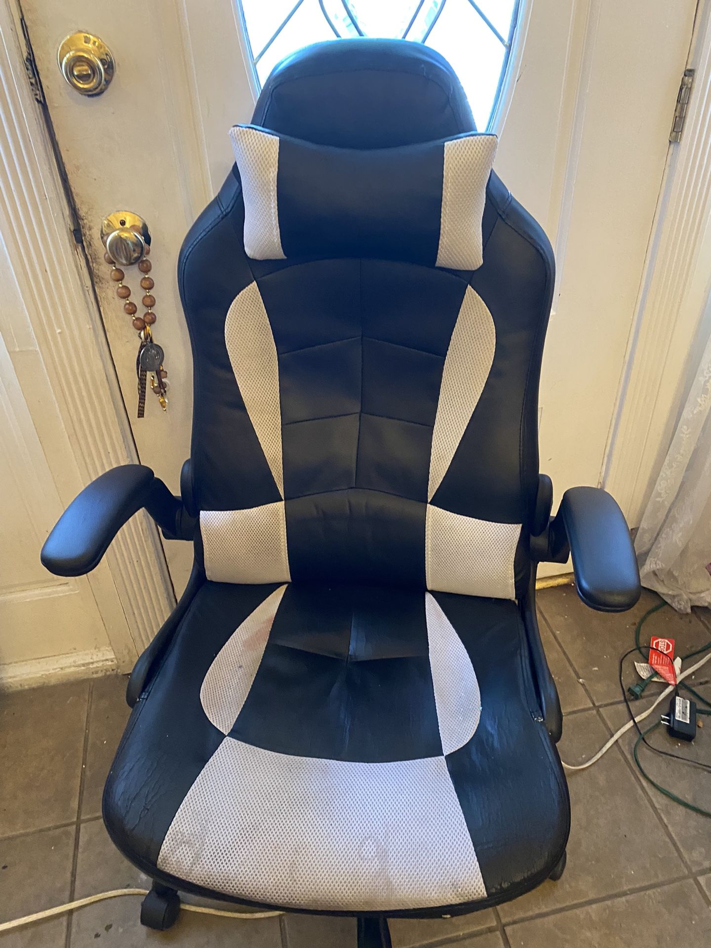 Gaming Office Chair ~ With Head Pillow 