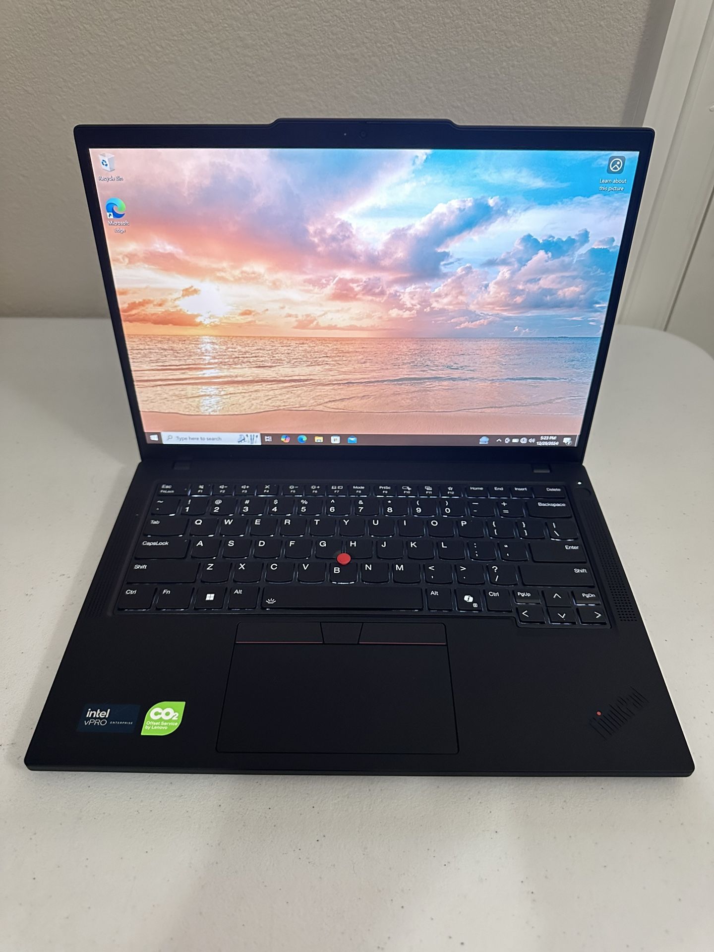 New - Open Box Lenovo ThinkPad T14 GEN5 - Core i7 - 16GB - 512GB - Warranty