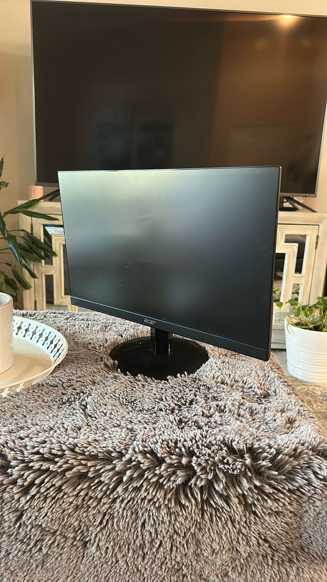 Acer LCD Computer Monitor 21.5 Inch Full HD (1920 x 1080) IPS Ultra-Thin Zero Frame  (HDMI & VGA Port)