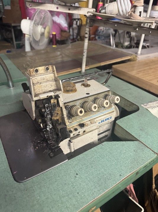 Juki MO-2516N industrial overlock sewing machine