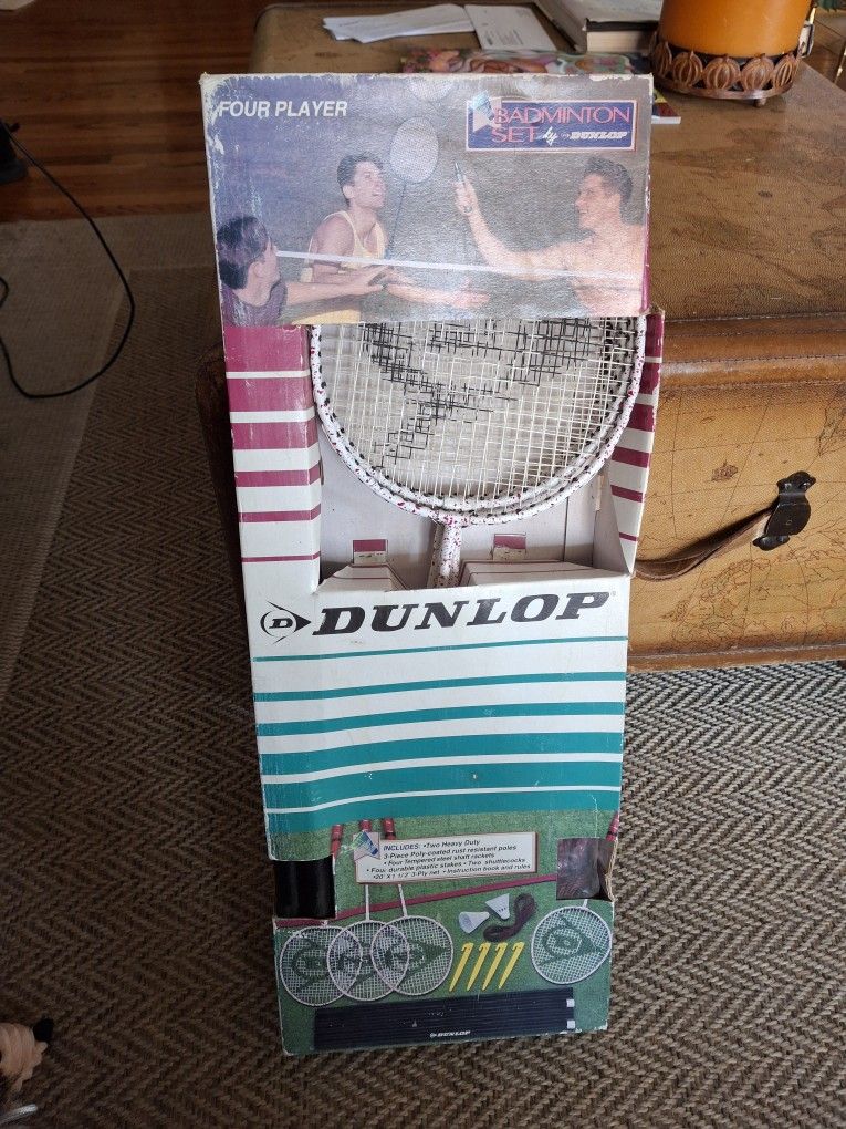 Dunlop Four Player Badminton Set