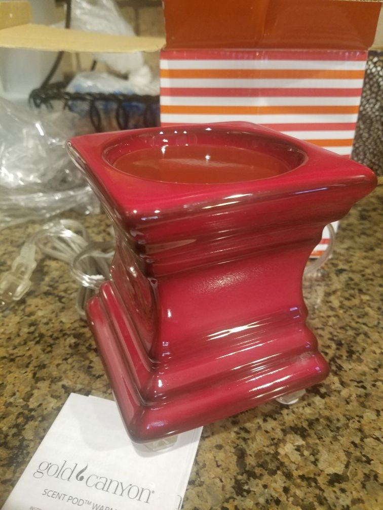 Gold Canyon warmers Red & Black