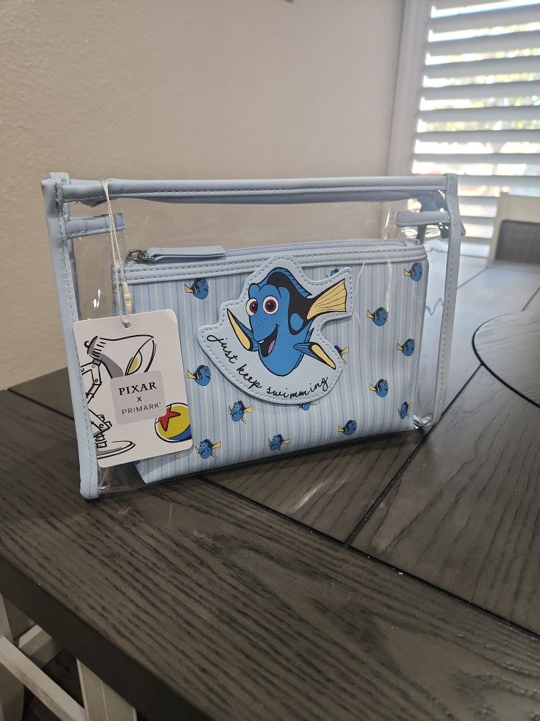 Disney Dory Cosmetic Bag Set
