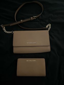 Micheal Kors purse