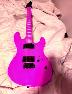 Dean Guitar Flourescent PINK