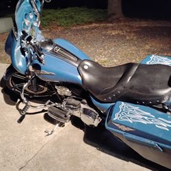 06 Harley-Davidson Flhx