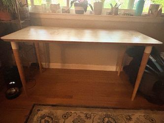 Table / Desk