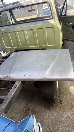 Toyota hood