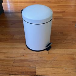 Small Trash Bin