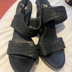 Women’s Size 11 UGG Sandals