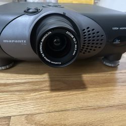 Marantz Projector