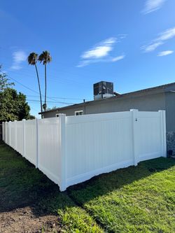 VINYL FENCE