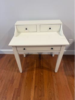 White Desk
