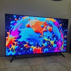 Like new 50" Hisense Roku Smart TV with remote in glow in dark ✨️ cover