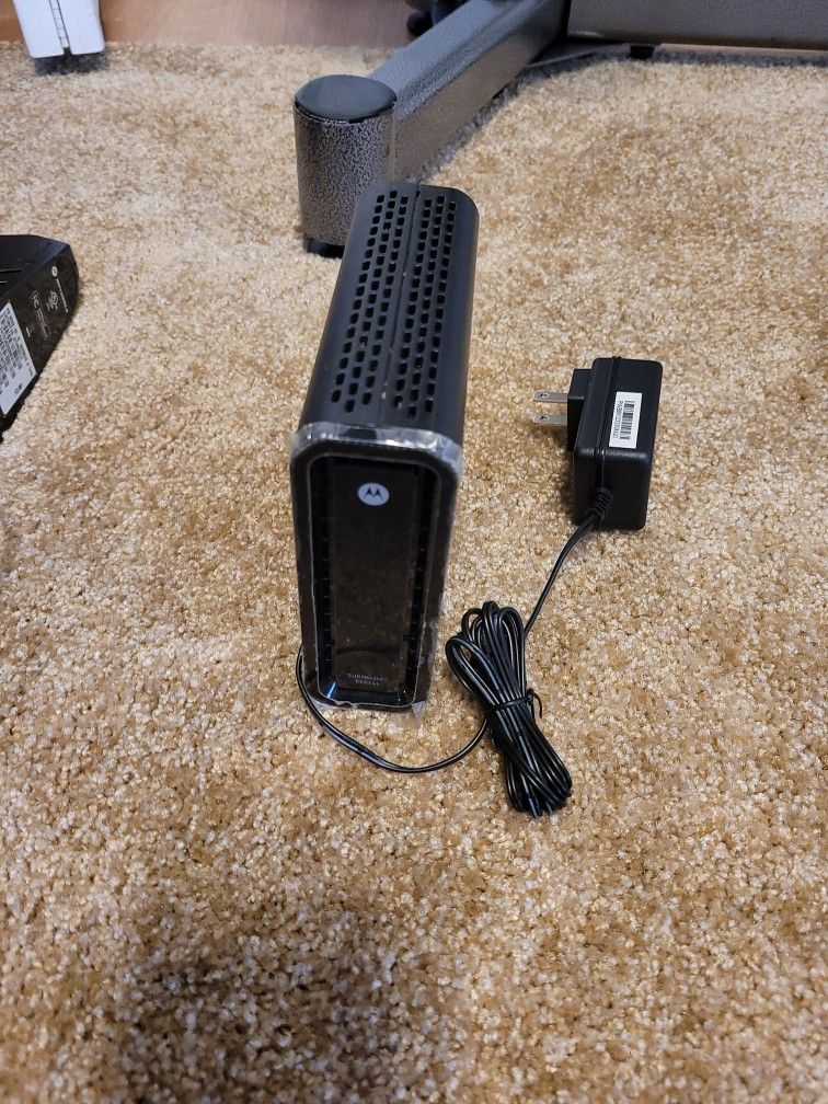 Motorola Surfboard SB6141 Cable Modem