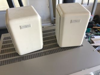 Mini bookshelf speakers