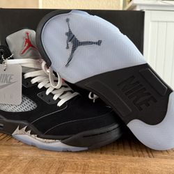 Air Jordan 5 Metallic Reimagined Size 9.5 