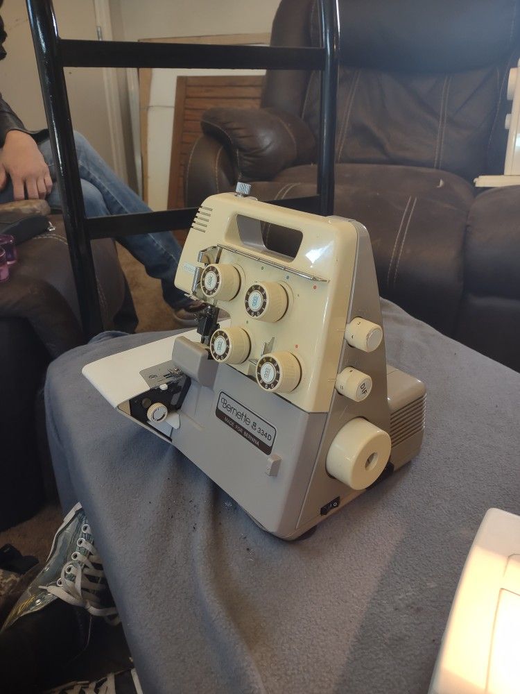 BERNETTE 334D SERGER SEWING MACHINE FOR BERNINA.