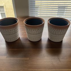 3 Flower Pots 