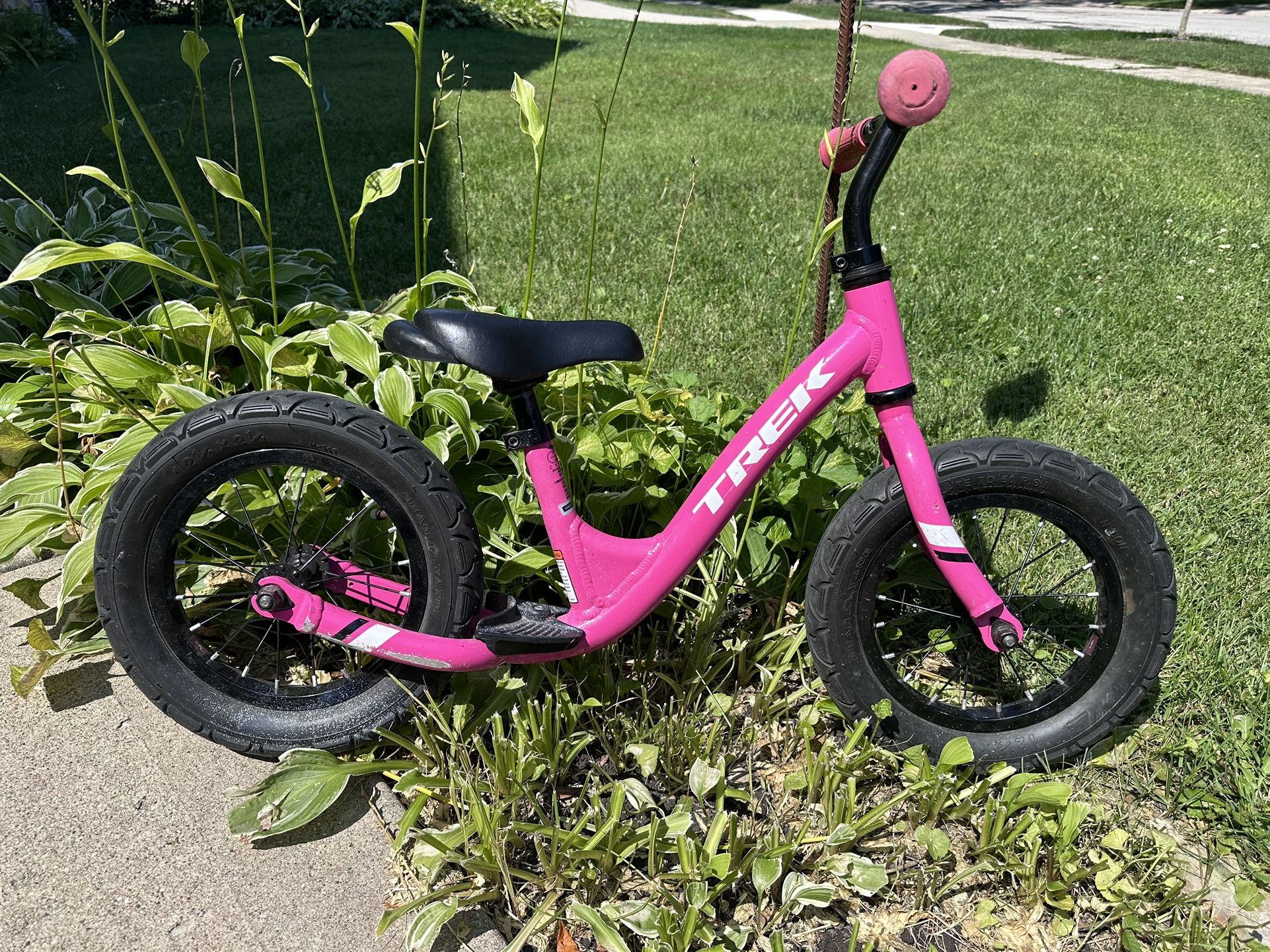 Trek Kickster Bike - Pink for Sale in Lincolnwood, IL - OfferUp
