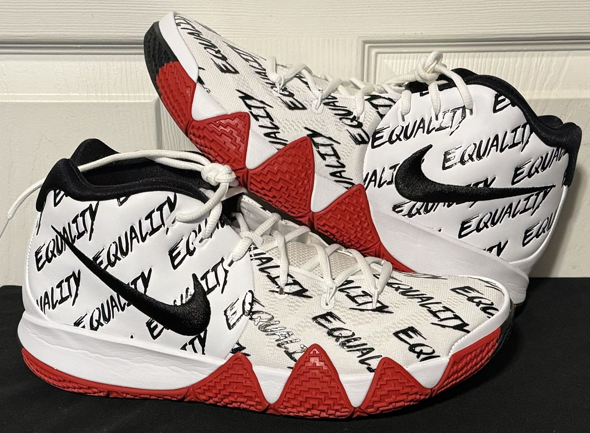 Nike Kyrie 4 “ Equality”
