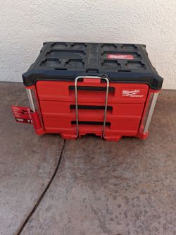 Milwaukee  pack out 22in modular 3 drawer tool box new