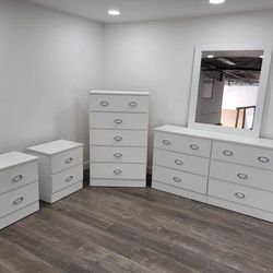 DRESSER WHIT MIRROR CHEST AND TWO NIGHTSTANDS - CÓMODA CON ESPEJO GAVETERO Y DOS MESITAS DE NOCHE 