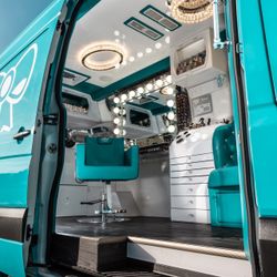 2017 Mercedes-Benz Sprinter 3500 Diesel – Fully Equipped Mobile Beauty Van (71K Miles) 