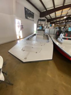 2024 Majek 25 Illusion 