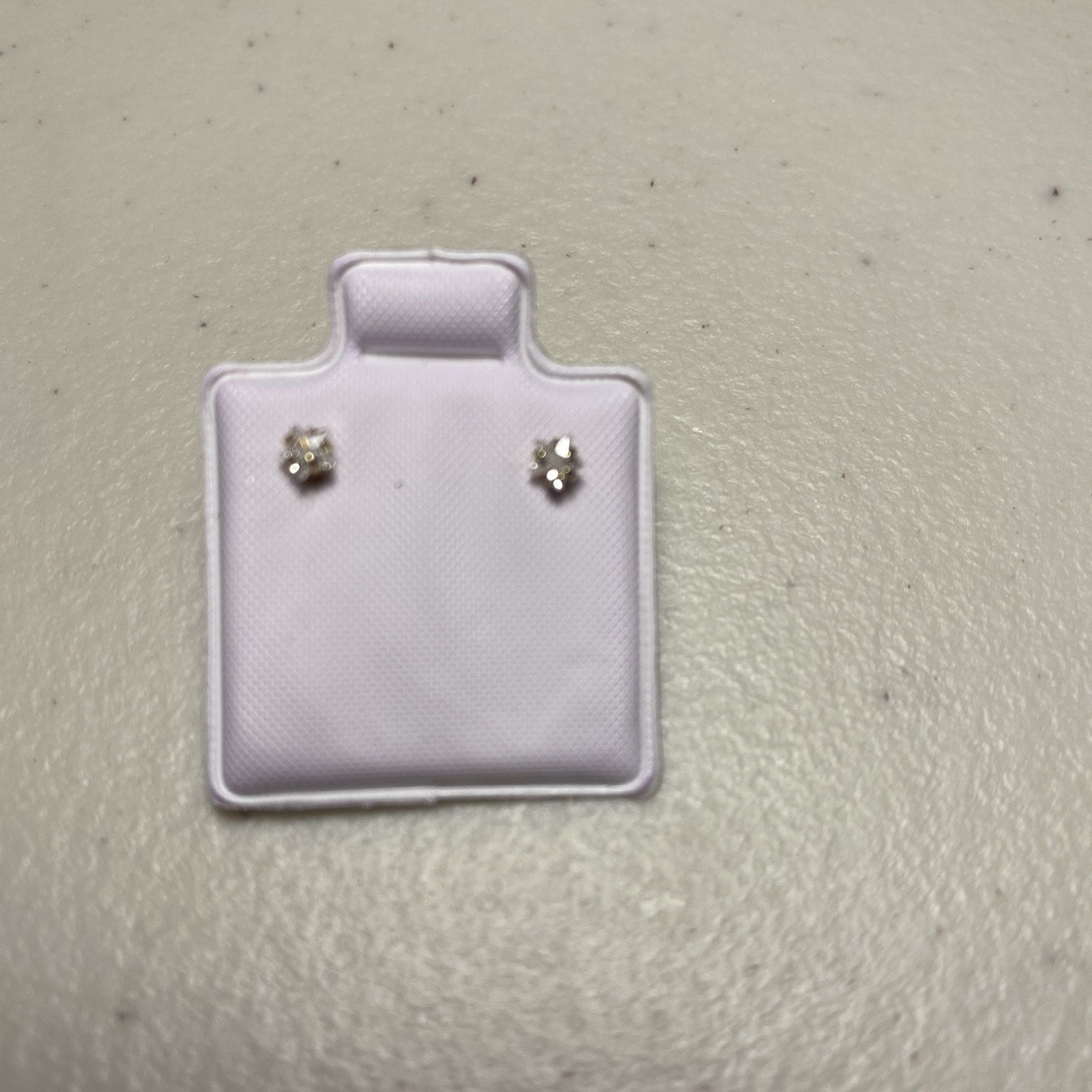 10k Yellow Gold Solid. Earring With Square Zirconia. New