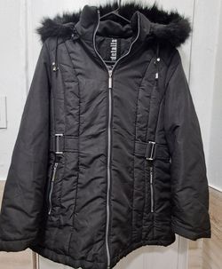 Details Black Puffer Jacket with Faux Fur Hood