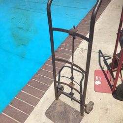 $15 hand truck with barrel holder