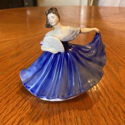 Royal Doulton ELAINE Series From 1979.  