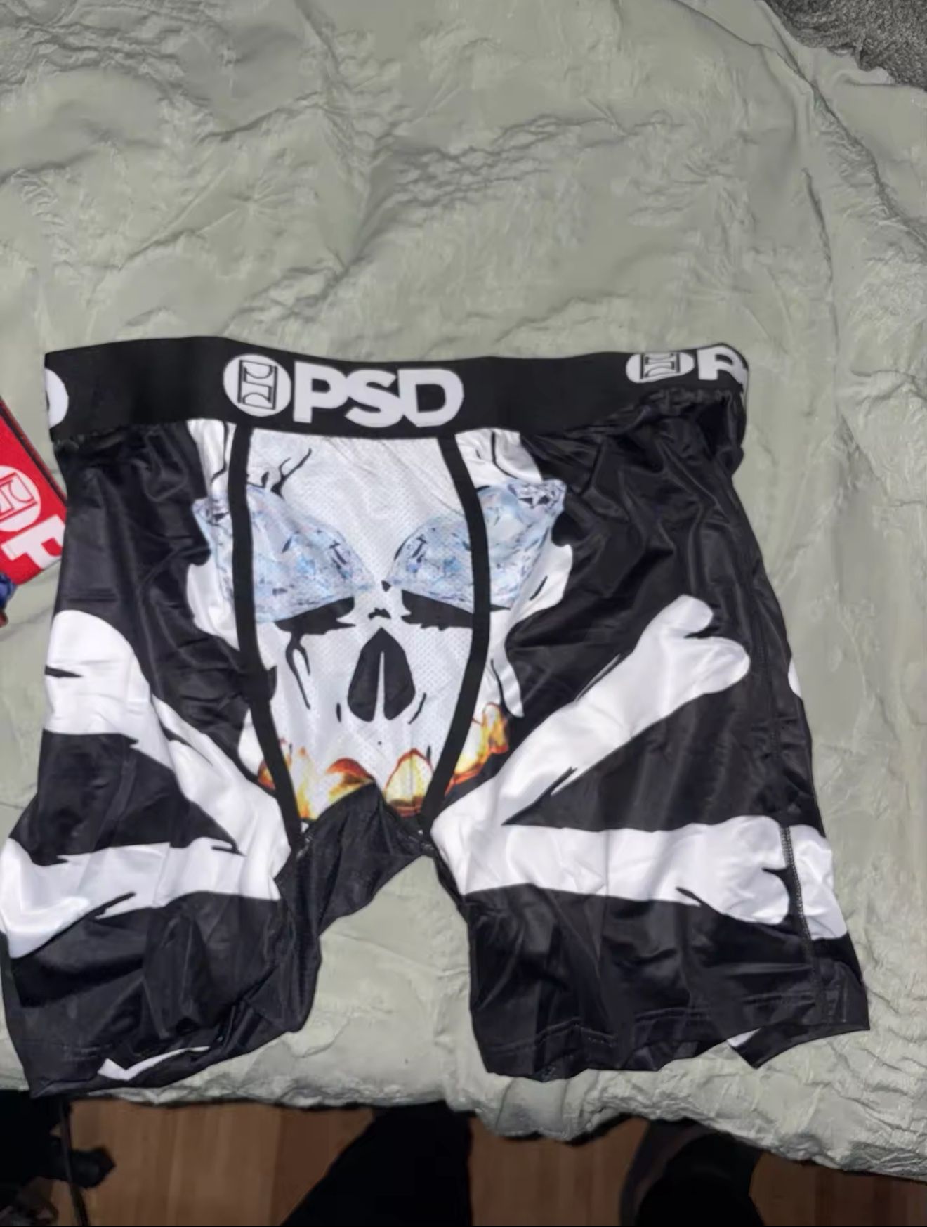 Men’s boxers brand new (APPLE PAY ONLY)