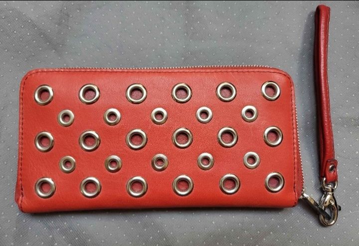 Fossil Sydney Zip Wallet in Scarlet Red