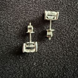 1.2ctw D Scroll Earring