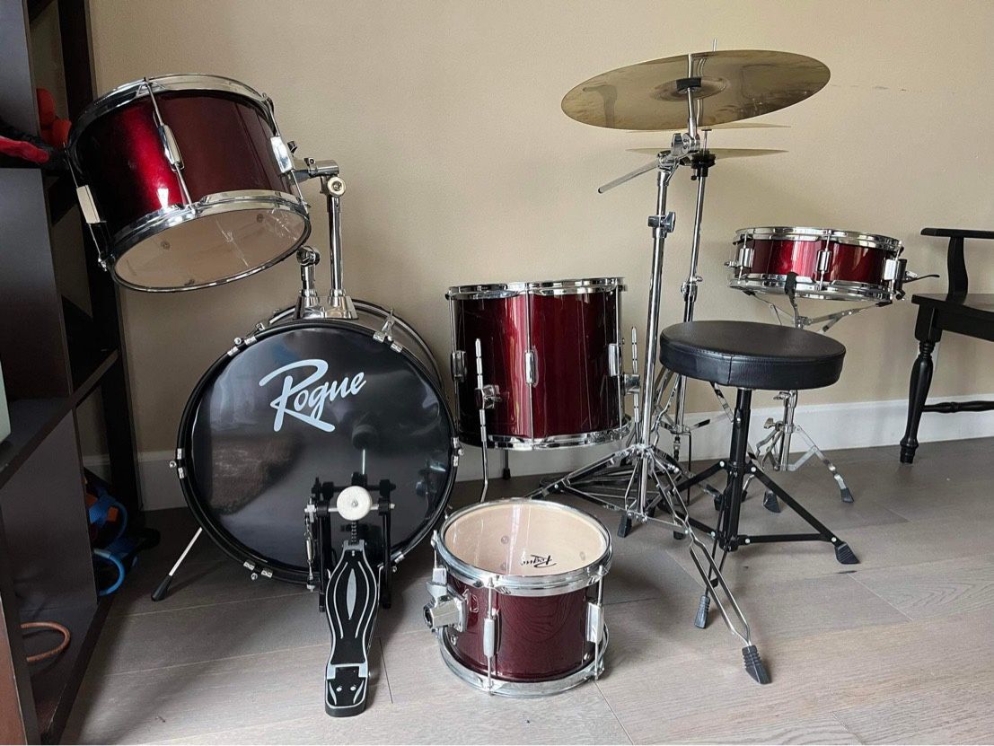 5 Piece Drum Set 