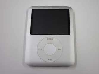 3rd gen iPod nano 4gb