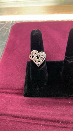 James Avery Retired Athenian Heart Ring Size 7 : 5 grams
