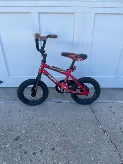 Huffy Rock It 12-Inch Kids Bike (Red Flame)