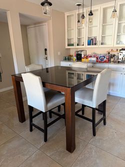 Counter Height Dining Table Set with 4 Chairs