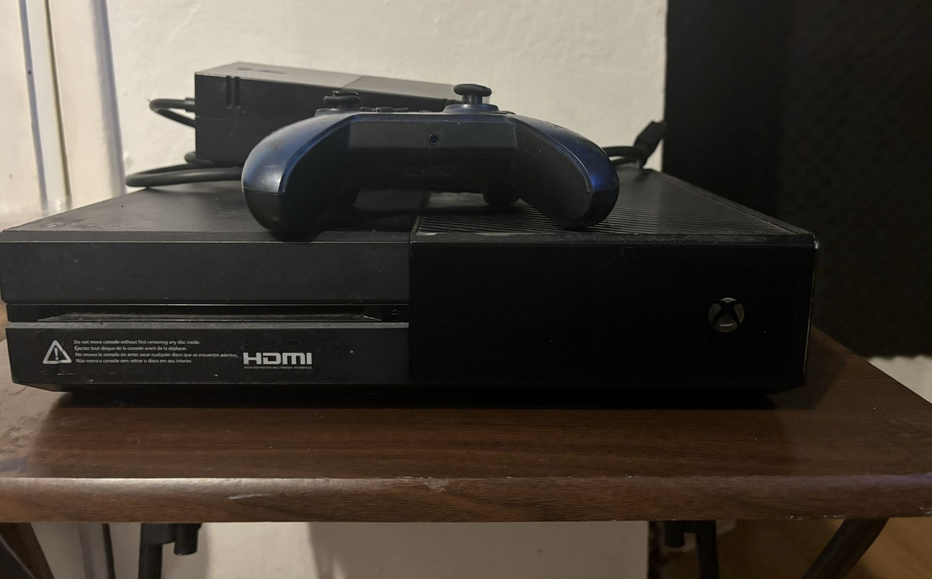 Xbox One + Controller