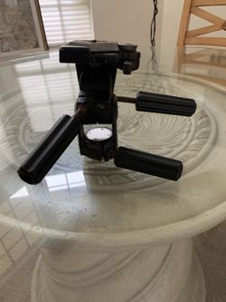 Bogey tripod head with quick release