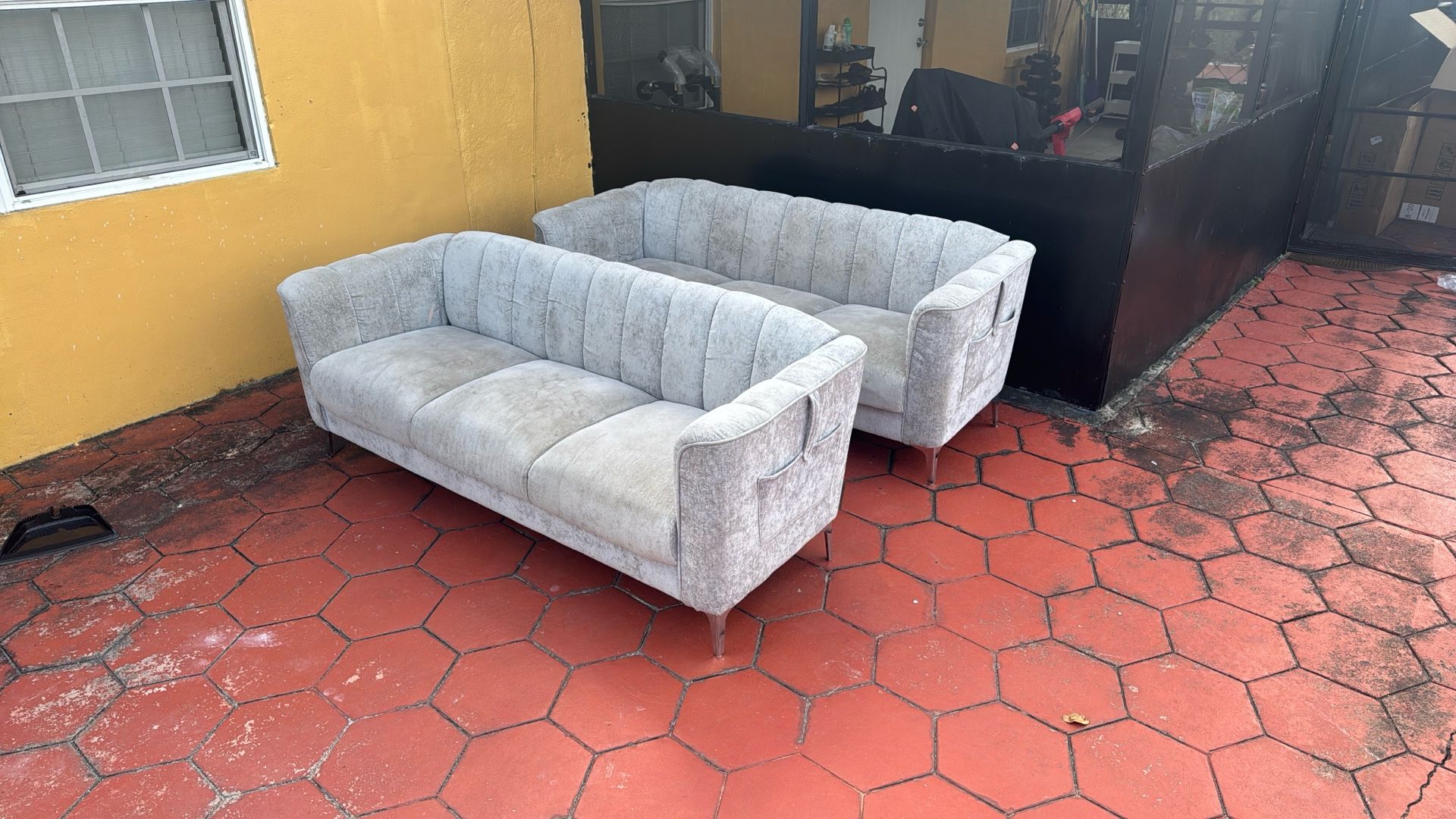 Free Couches 